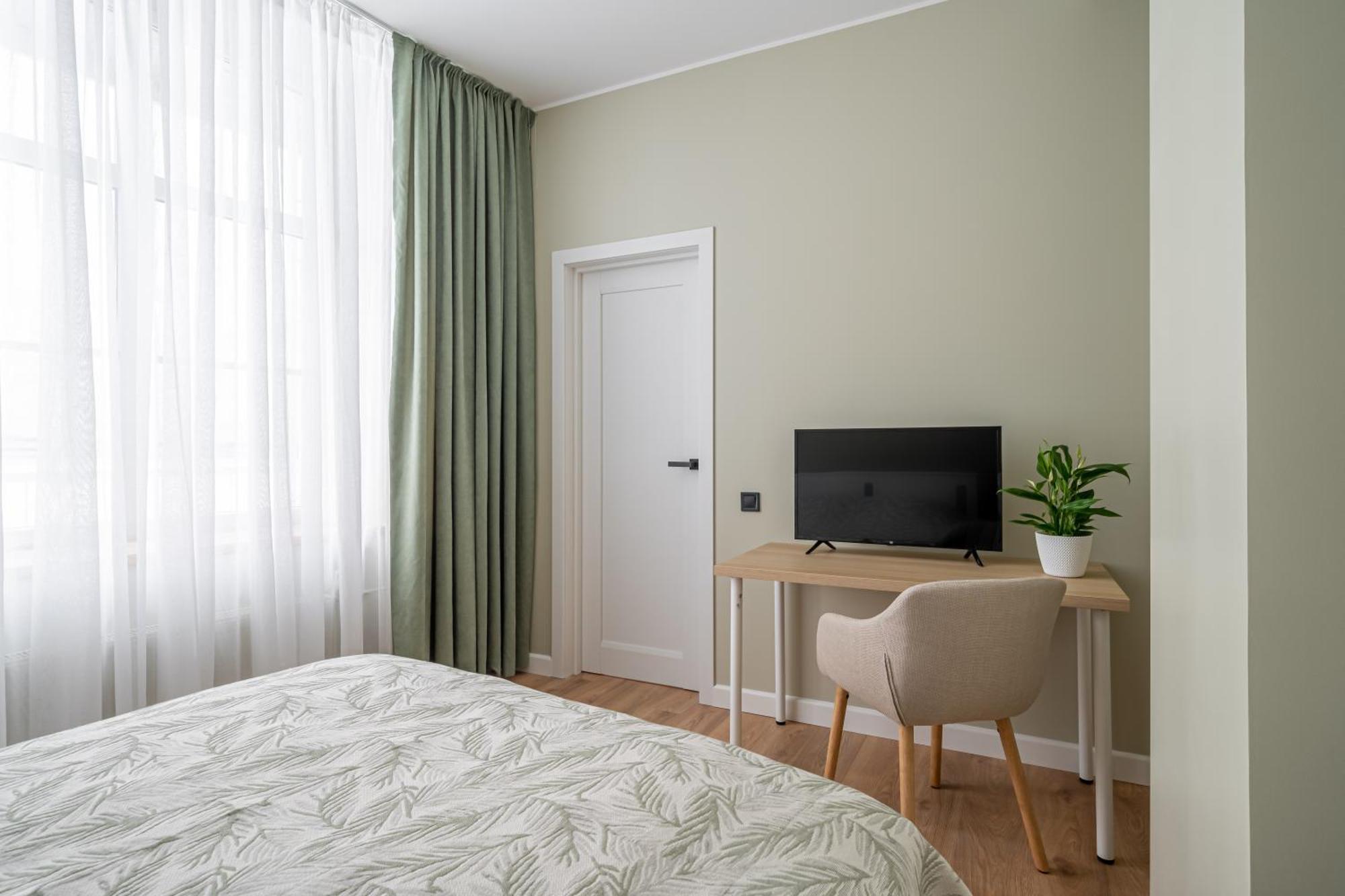 Spacious 1-bedroom In The Heart Of Old Town Апартаменты